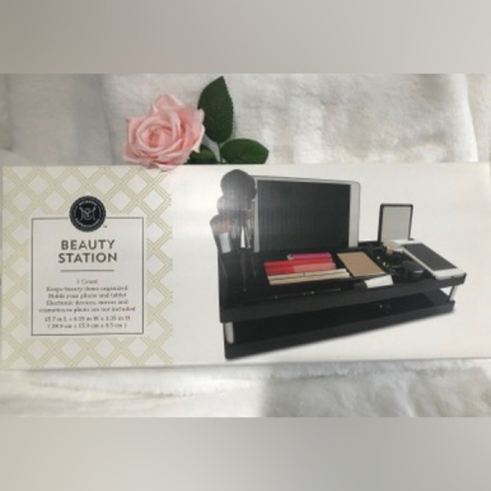 Modern Expression Beauty Station Size: 15.7" L x 6.25" W x 3.35" H
